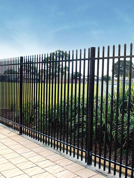 Steel Fence with Simple Structure