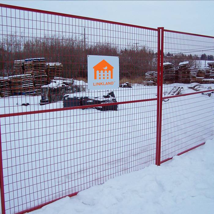 Canada temporary fence is used to build a temporary premise boundary for storage.